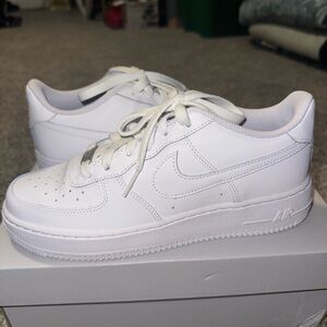Nike Air Force 1 Triple White Sneakers